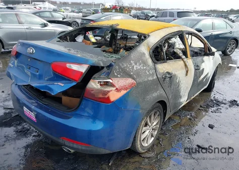 2015 Kia Forte Ex z USA, uszkodzony, nr VIN KNAFX4A84F5263666